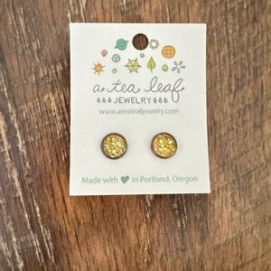 NWOT  Yellow/Crystal Earrings